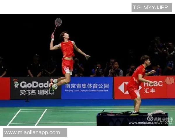 成都羽毛球队在世界锦标赛中的精彩表现与实力分析 成都羽毛球队在世界锦标赛中的精彩表现与实力分析